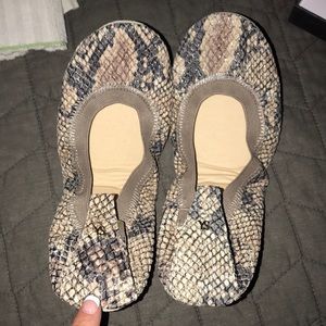 Yosi Samra leather flats size 9